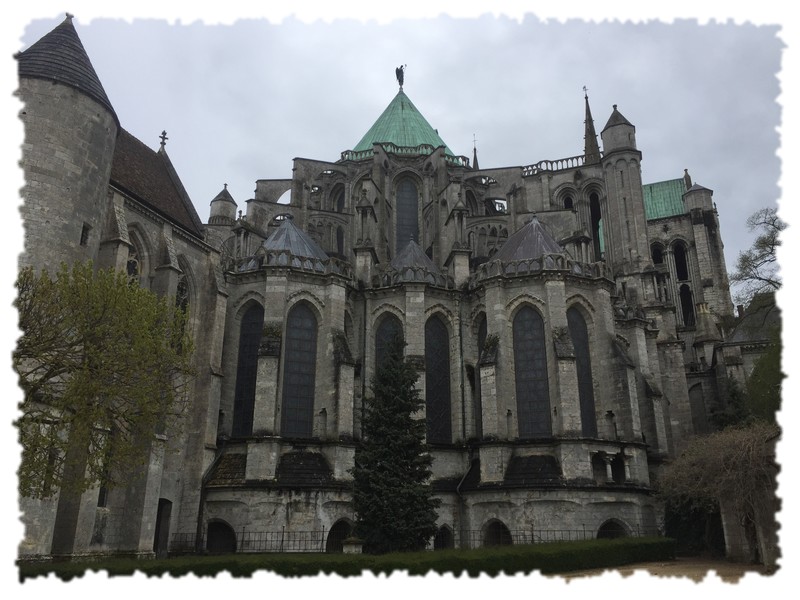 chartres2